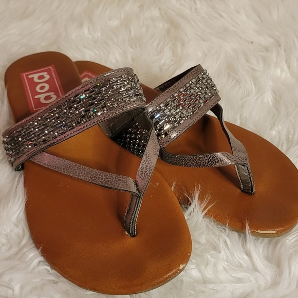 EDL Pop Sandals - Picture 1 of 3